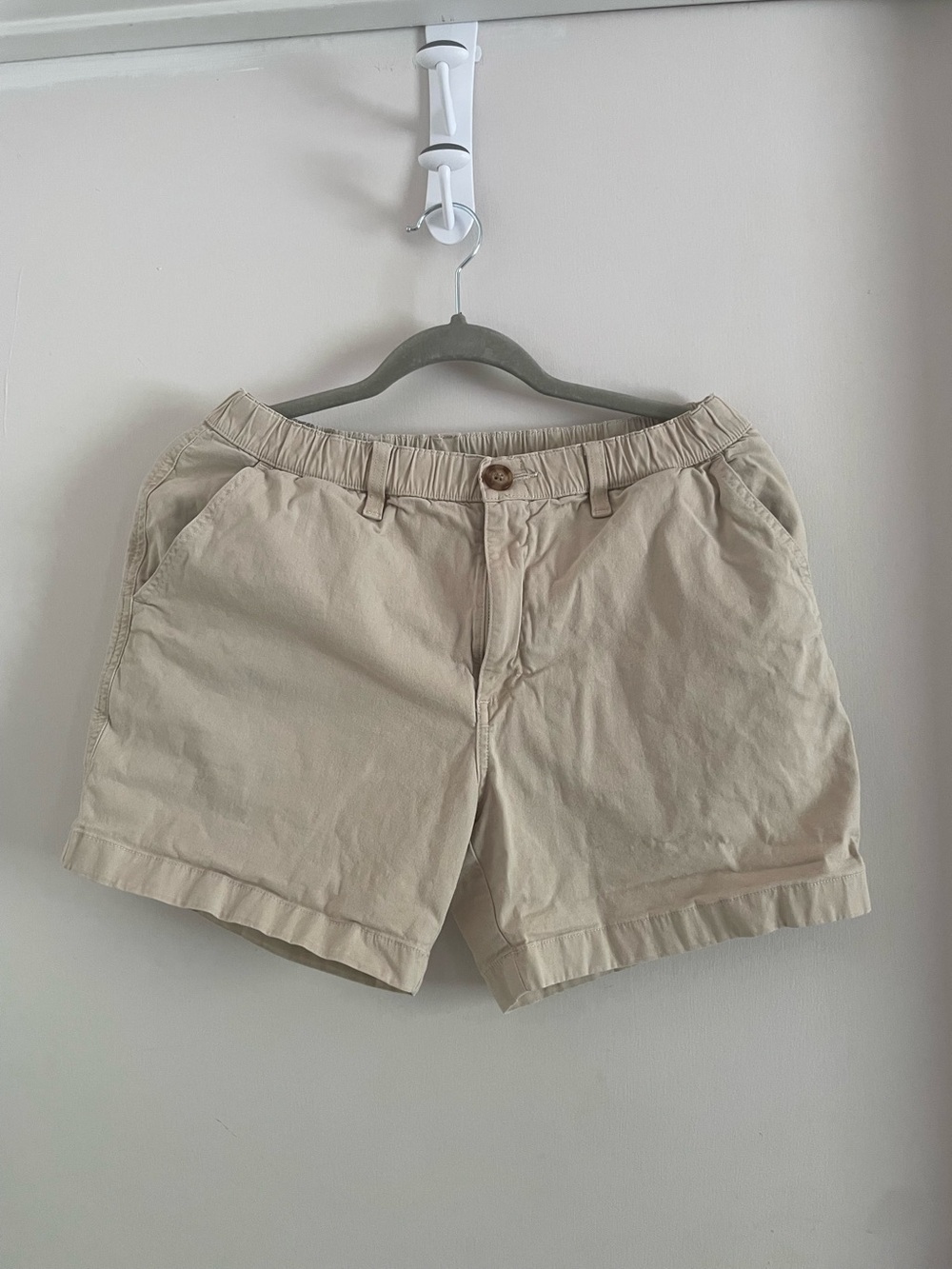 Chubbies "Originals" Khaki Shorts, Men's Medium